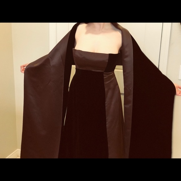 Dan Carlin Ball Gown with Wrap - Picture 3 of 11